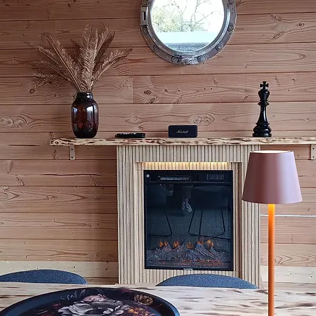 船上ホテル La Toue Vent D'anjou - Bateau Traditionnel De La Loire アンジェ