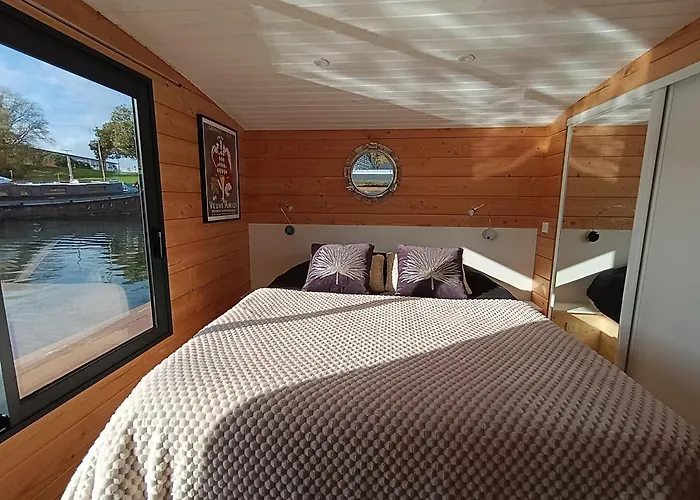 Tekne La Toue Vent D'anjou - Bateau Traditionnel De La Loire Angers